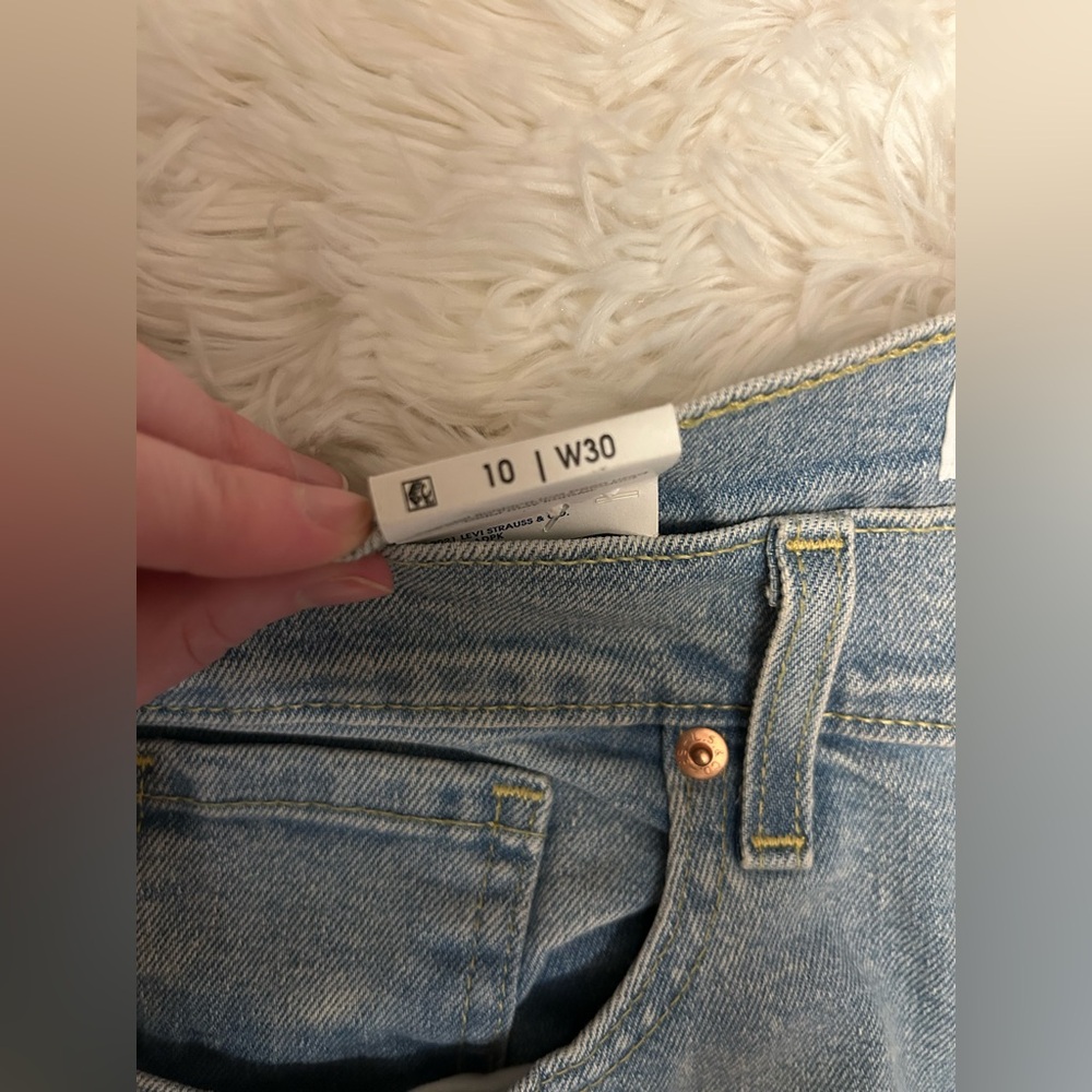 Denizen from Levi’s | 90s Loose Straight Leg Jeans - Picture 9 of 11